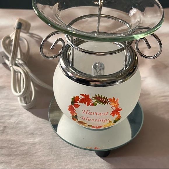 Glasses oil/wax warmer dimmer switch no box. Bed bath & beyond - Picture 9 of 16